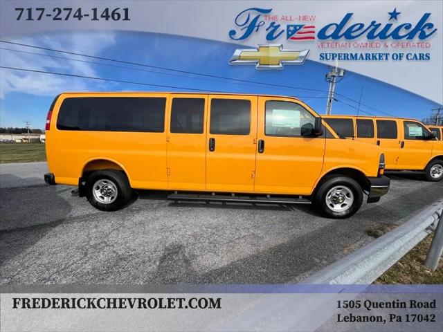 2025 Chevrolet Express Passenger RWD 3500 Extended Wheelbase LT