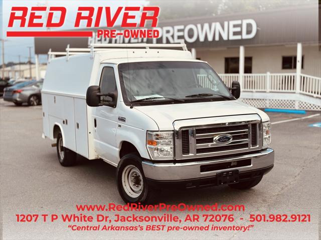 2012 Ford E-350 Cutaway Base