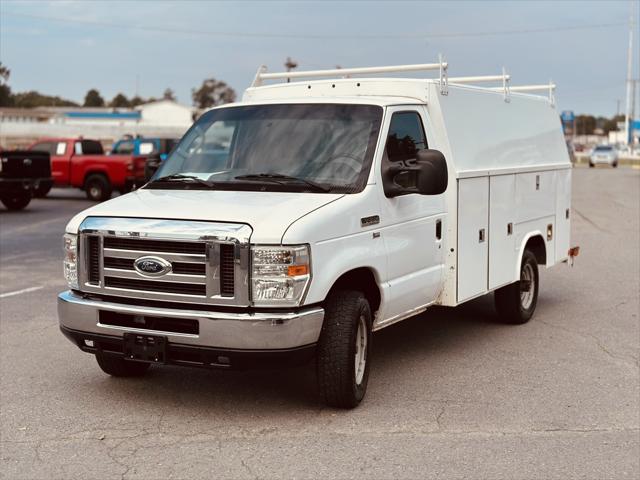 2012 Ford E-350 Cutaway Base