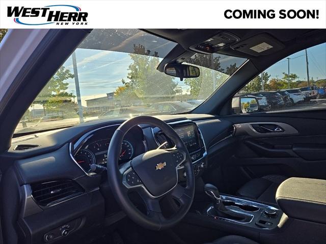 2023 Chevrolet Traverse AWD LT Leather