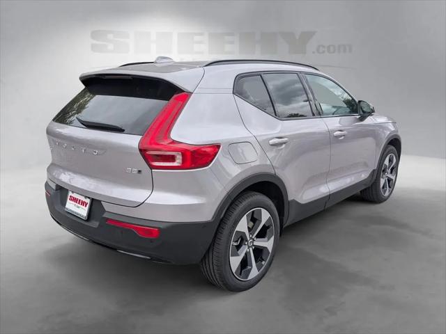 2026 Volvo XC40 Plus, B5 AWD Gas (mild hybrid), Dark