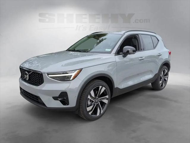 2026 Volvo XC40 Ultra, B5 AWD Gas (mild hybrid), Dark