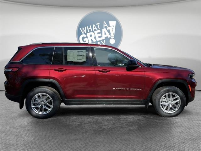2025 Jeep Grand Cherokee GRAND CHEROKEE LAREDO X 4X4 2025 Jeep Grand Cherokee GRAND CHEROKEE LAREDO X 4X4