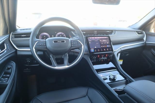 2025 Jeep Grand Cherokee GRAND CHEROKEE LIMITED 4X4 2025 Jeep Grand Cherokee GRAND CHEROKEE LIMITED 4X4