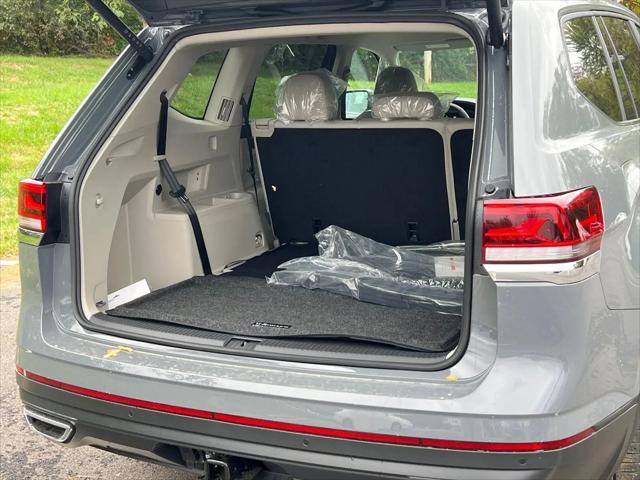 2026 Volkswagen Atlas SE with Technology