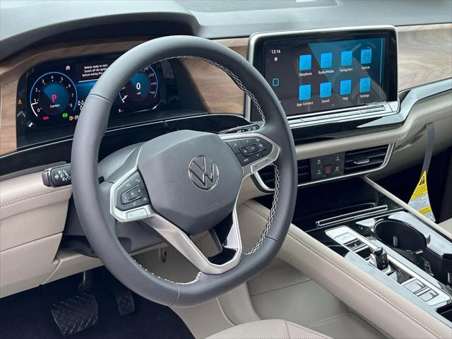 2026 Volkswagen Atlas SE with Technology