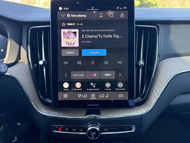 2026 Volvo XC60 B5 Plus