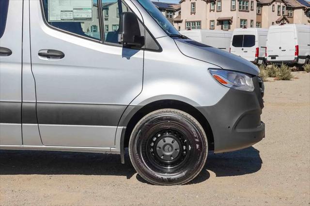 2025 Mercedes-Benz Sprinter 2500 Standard Roof 4-Cyl Diesel HO Select