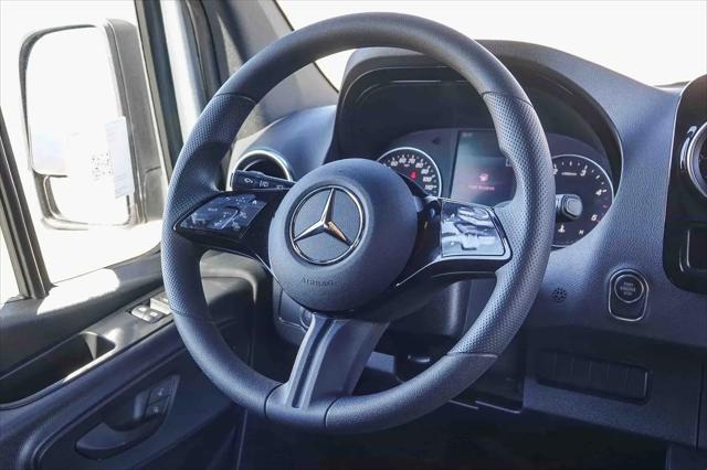 2025 Mercedes-Benz Sprinter 2500 Standard Roof 4-Cyl Diesel HO Select