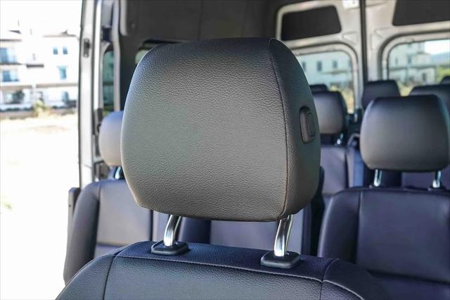 2025 Mercedes-Benz Sprinter 2500 Standard Roof 4-Cyl Diesel HO Select