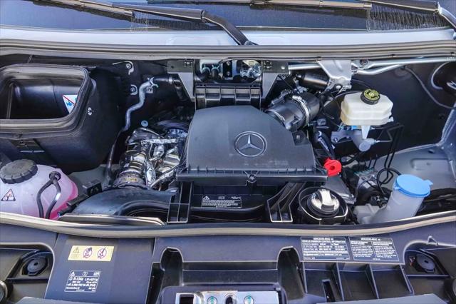 2025 Mercedes-Benz Sprinter 2500 Standard Roof 4-Cyl Diesel HO Select