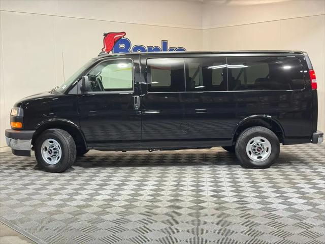 2025 GMC Savana Passenger RWD 2500 Regular Wheelbase LT