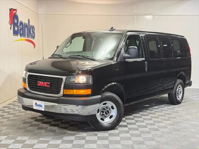2025 GMC Savana Passenger RWD 2500 Regular Wheelbase LT