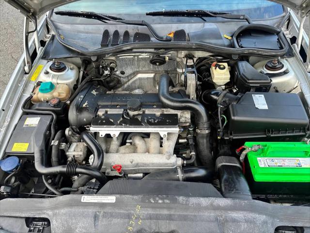 2004 Volvo C70 2.3L Turbo