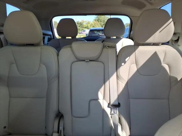 2026 Volvo XC90 Ultra Dark Theme, B6 AWD Gas (mild hybrid), Gasoline, 7 Seats