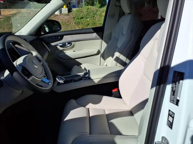 2026 Volvo XC90 Ultra Dark Theme, B6 AWD Gas (mild hybrid), Gasoline, 7 Seats