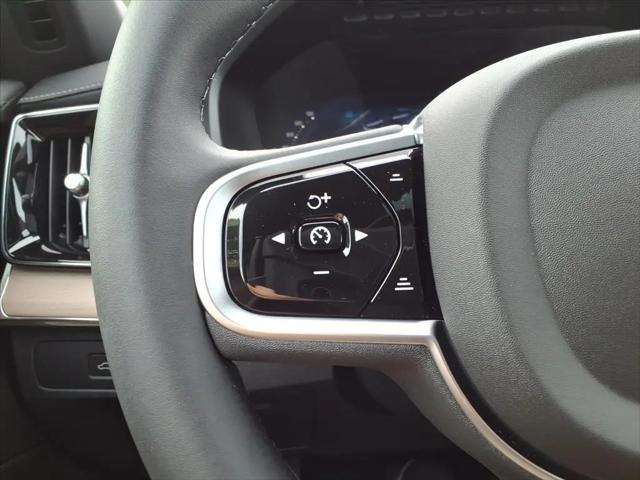 2026 Volvo XC90 Ultra Dark Theme, B6 AWD Gas (mild hybrid), Gasoline, 7 Seats