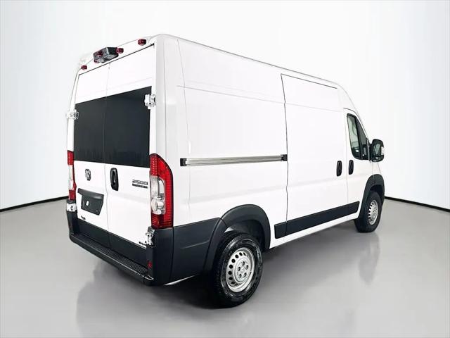 2026 Ram ProMaster 2500 Cargo Van Tradesman High Roof 136" WB w/Pass Seat