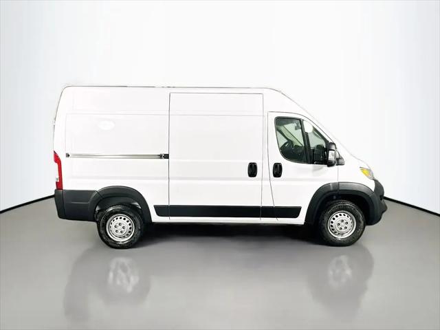 2026 Ram ProMaster 2500 Cargo Van Tradesman High Roof 136" WB w/Pass Seat