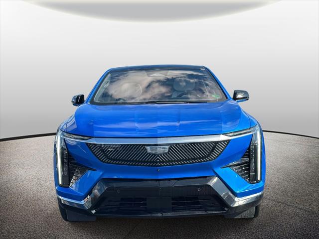 2025 Cadillac iQ Luxury 1 AWD