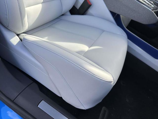 2025 Cadillac iQ Luxury 1 AWD