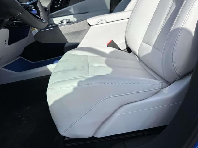 2025 Cadillac iQ Luxury 1 AWD