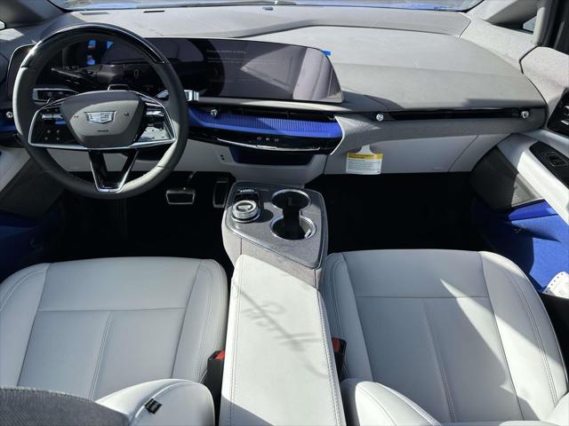 2025 Cadillac iQ Luxury 1 AWD