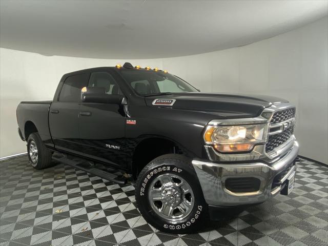 2022 RAM 2500 Tradesman Crew Cab 4x4 64 Box