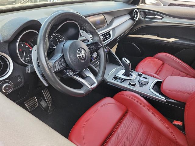 2022 Alfa Romeo Stelvio Veloce Ti AWD 2022 Alfa Romeo Stelvio Veloce Ti AWD