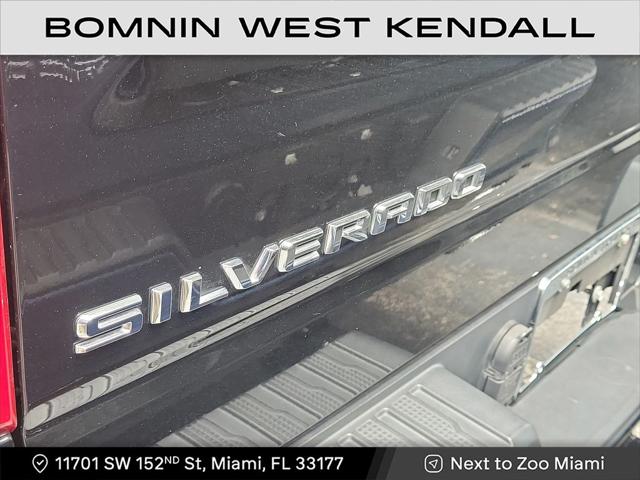 2020 Chevrolet Silverado 1500 2WD Crew Cab Short Bed Custom