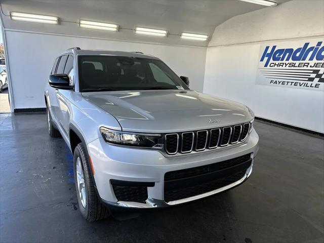 2025 Jeep Grand Cherokee L Laredo X 4x4