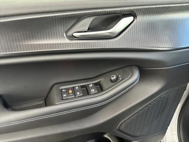2025 Jeep Grand Cherokee L Laredo X 4x4