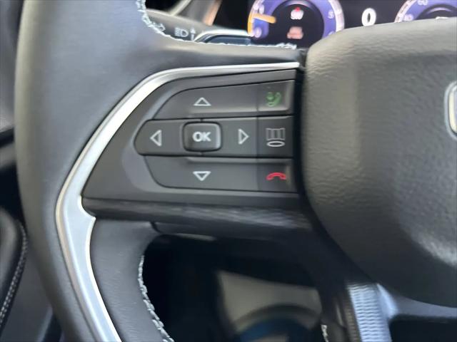 2025 Jeep Grand Cherokee L Laredo X 4x4