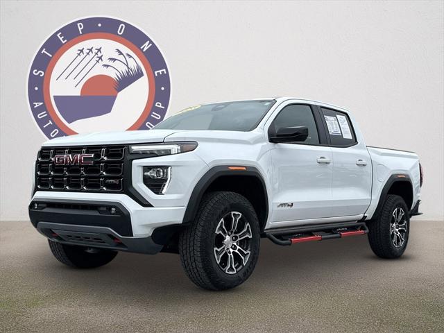 2025 GMC Canyon 4WD AT4