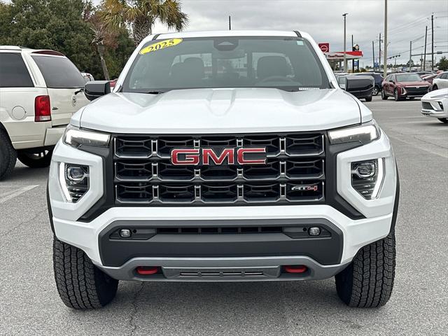 2025 GMC Canyon 4WD AT4