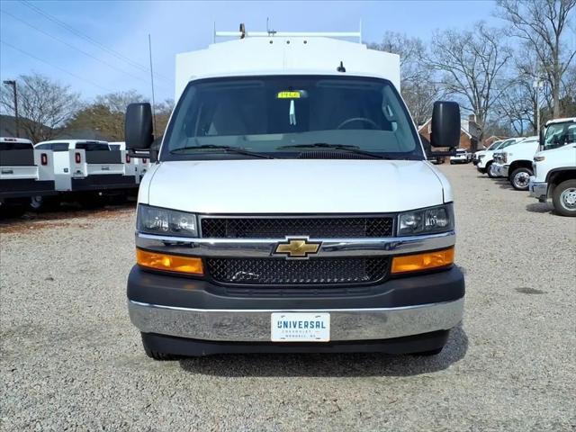 2025 Chevrolet Express Cutaway Work Van