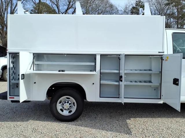 2025 Chevrolet Express Cutaway Work Van