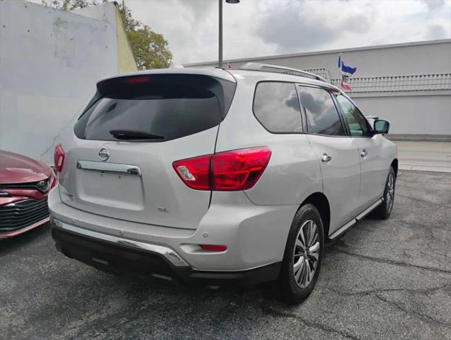 2020 Nissan Pathfinder SL 2WD