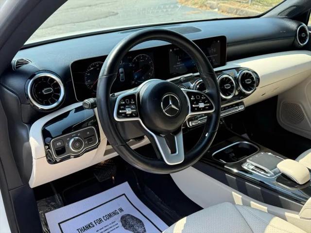 2019 Mercedes-Benz A 220 A 220