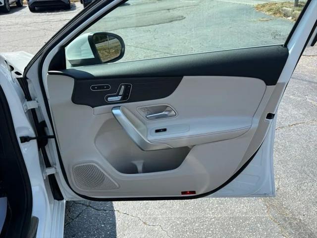 2019 Mercedes-Benz A 220 A 220
