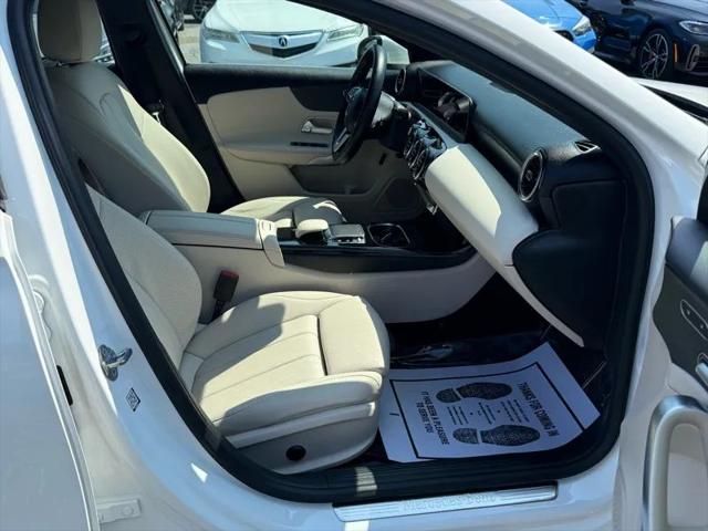 2019 Mercedes-Benz A 220 A 220