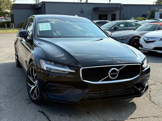 2020 Volvo S60 T5 Momentum