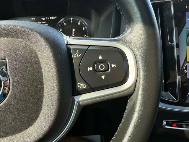 2020 Volvo S60 T5 Momentum