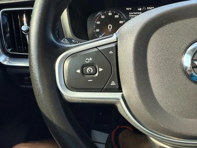 2020 Volvo S60 T5 Momentum