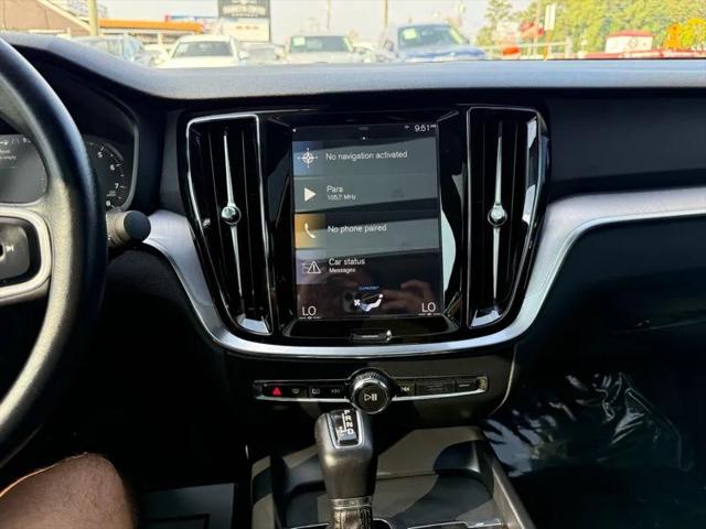 2020 Volvo S60 T5 Momentum