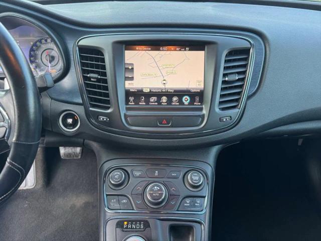 2015 Chrysler 200 S