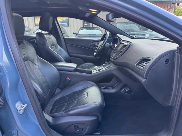 2015 Chrysler 200 S