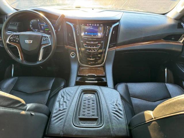 2017 Cadillac Escalade Luxury