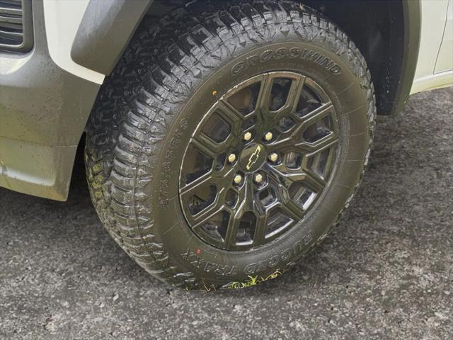 2023 Chevrolet Colorado 4WD Crew Cab Short Box Trail Boss