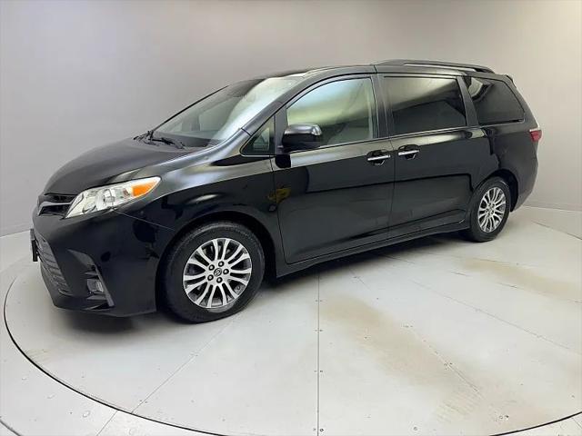 2020 Toyota Sienna XLE for sale in Naugatuck, CT